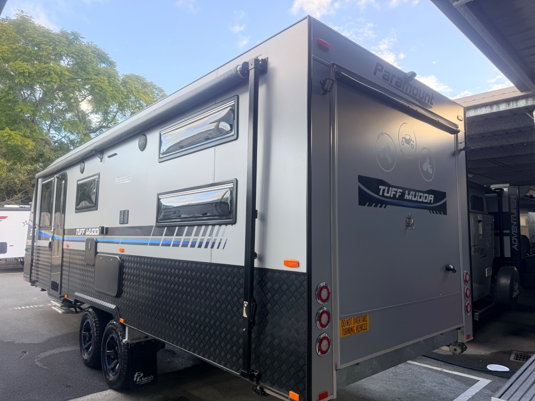 Caravan finish